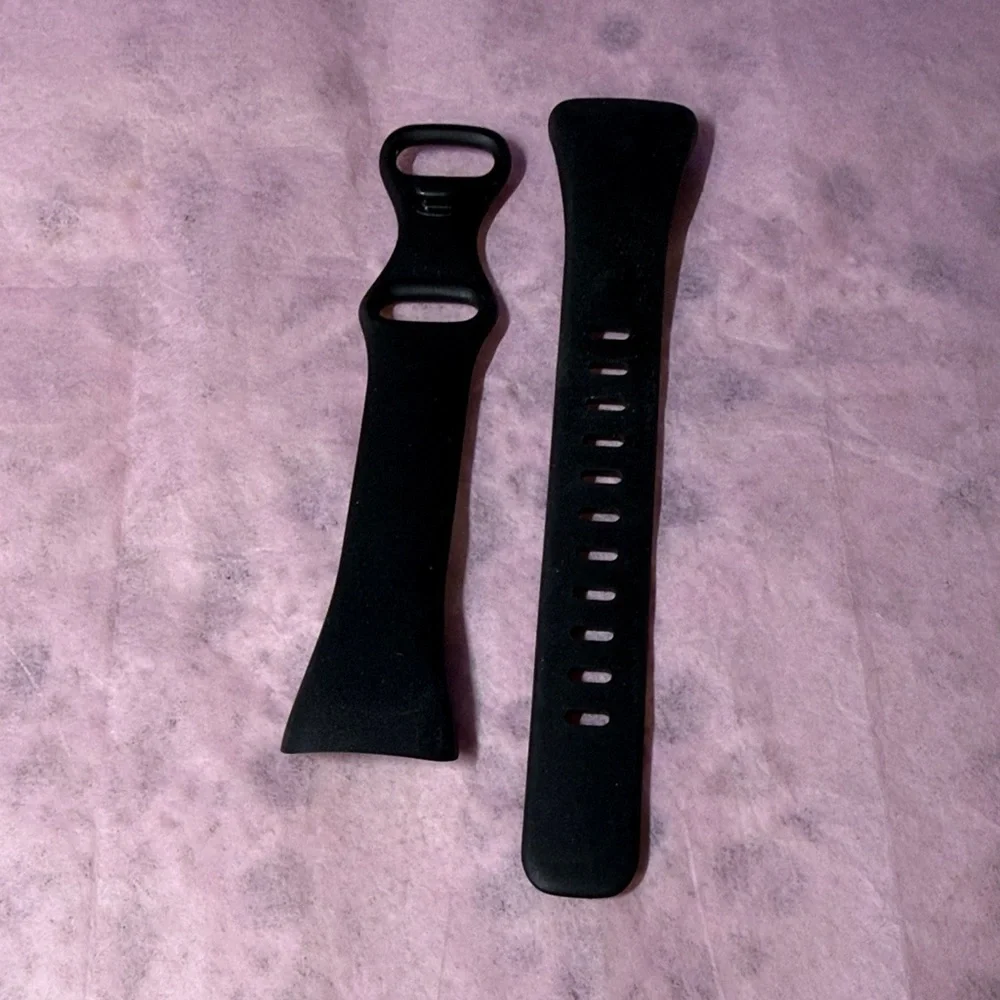 Black Silicone Watch Band for Fitbit